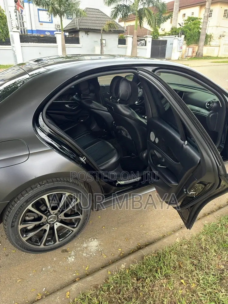 Mercedes-Benz E400 2018 Gray