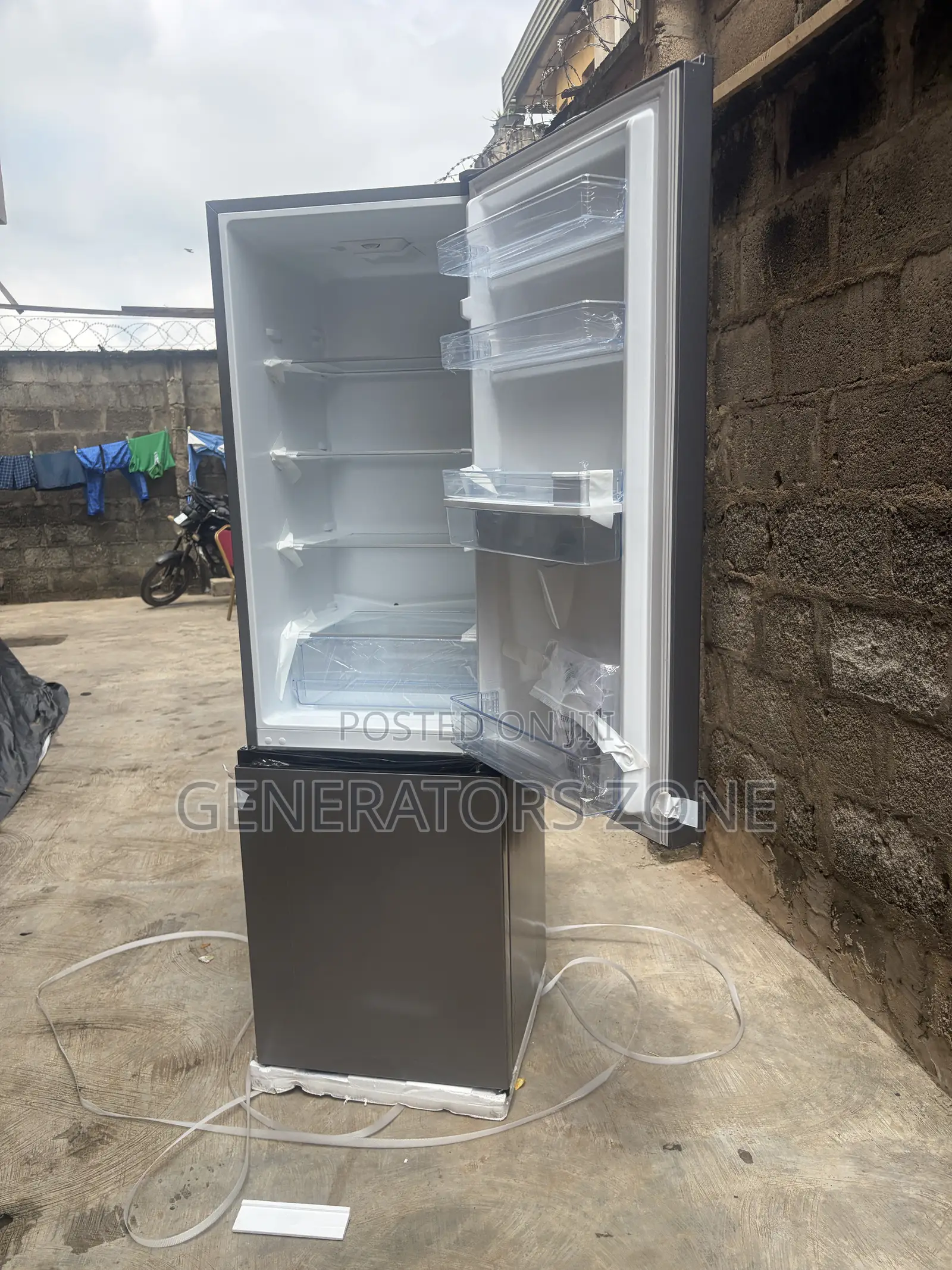 Hisense RD-35DCB Double Door Fridge With Bottom Freezer 264l