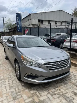Hyundai Sonata Sport 4dr Sedan (2.4L 4cyl 6A) 2015 Gray