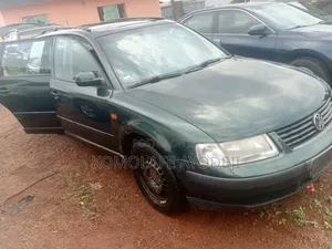 Volkswagen Passat 2006 Green