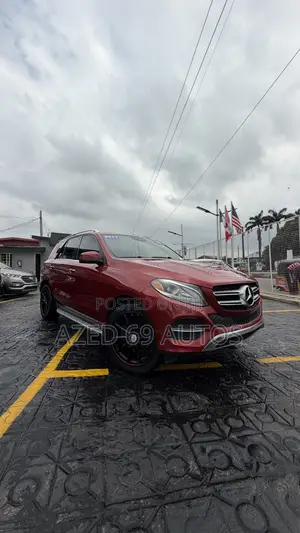 Mercedes-Benz GLE-Class GLE 350 2017 Red