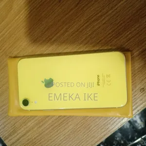 Apple iPhone XR 64 GB Yellow