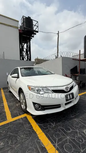 Toyota Camry 2013 White