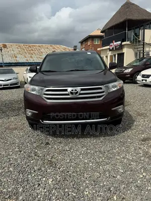 Toyota Highlander 2010 Burgundy