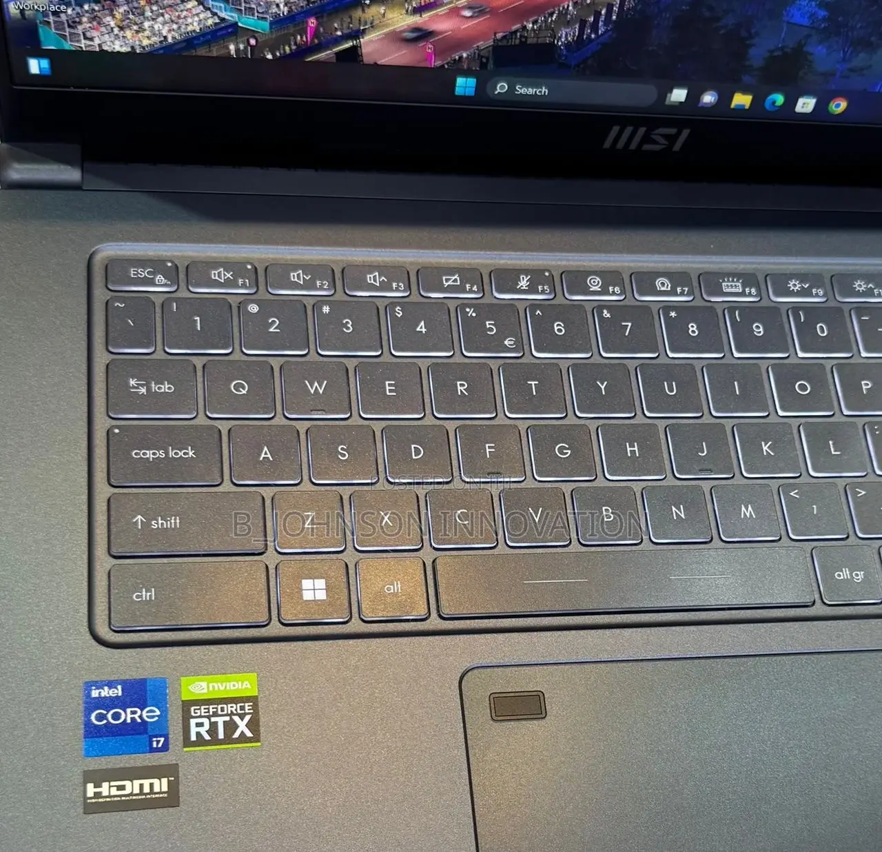 Laptop MSI Prestige 16 AI Studio 16GB Intel Core i7 SSD 512GB