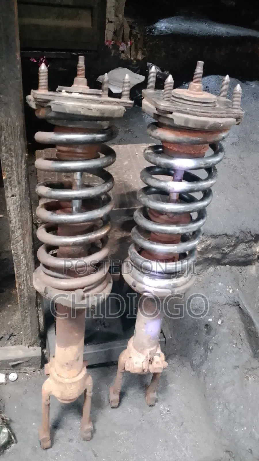 Front Shock Jeep Commander