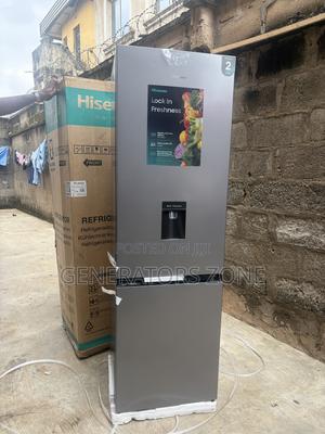 Hisense 264L Double Door Refrigerator With Convenient Water Dispenser