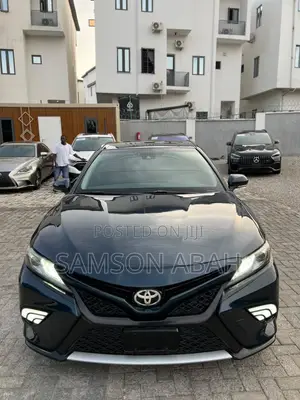 Toyota Camry XSE V6 (3.5L V6 8A) 2019 Black