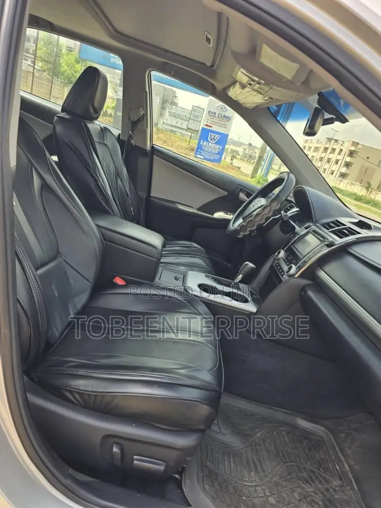 Toyota Camry 2013 Silver