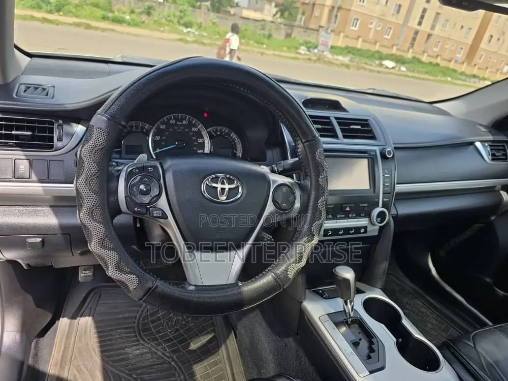 Toyota Camry 2013 Silver