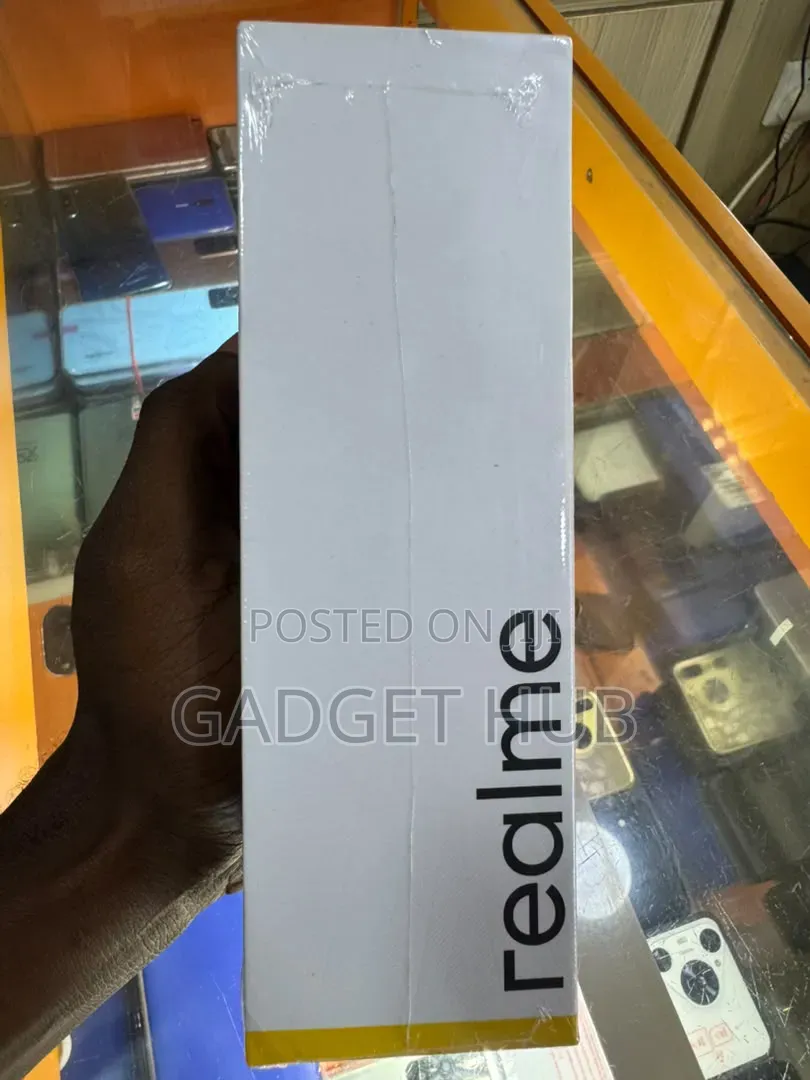 New Realme V30 128 GB Black