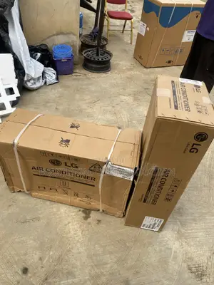 LG S4NQ12JAQAL 1.5HP Inverter Split AC for Living Rooms R410A
