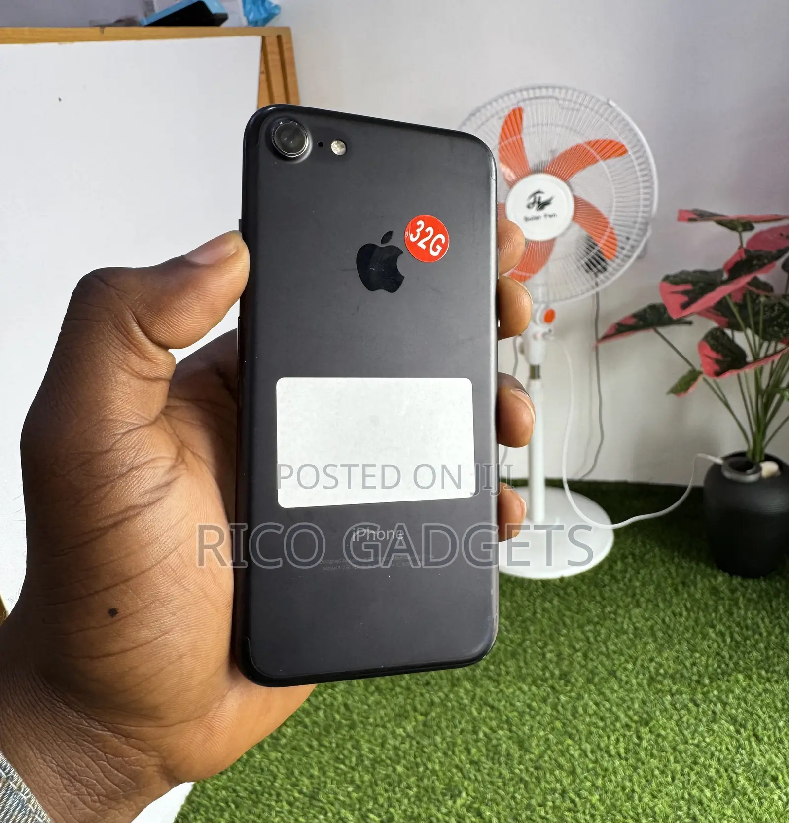 Apple iPhone 7 32 GB Black