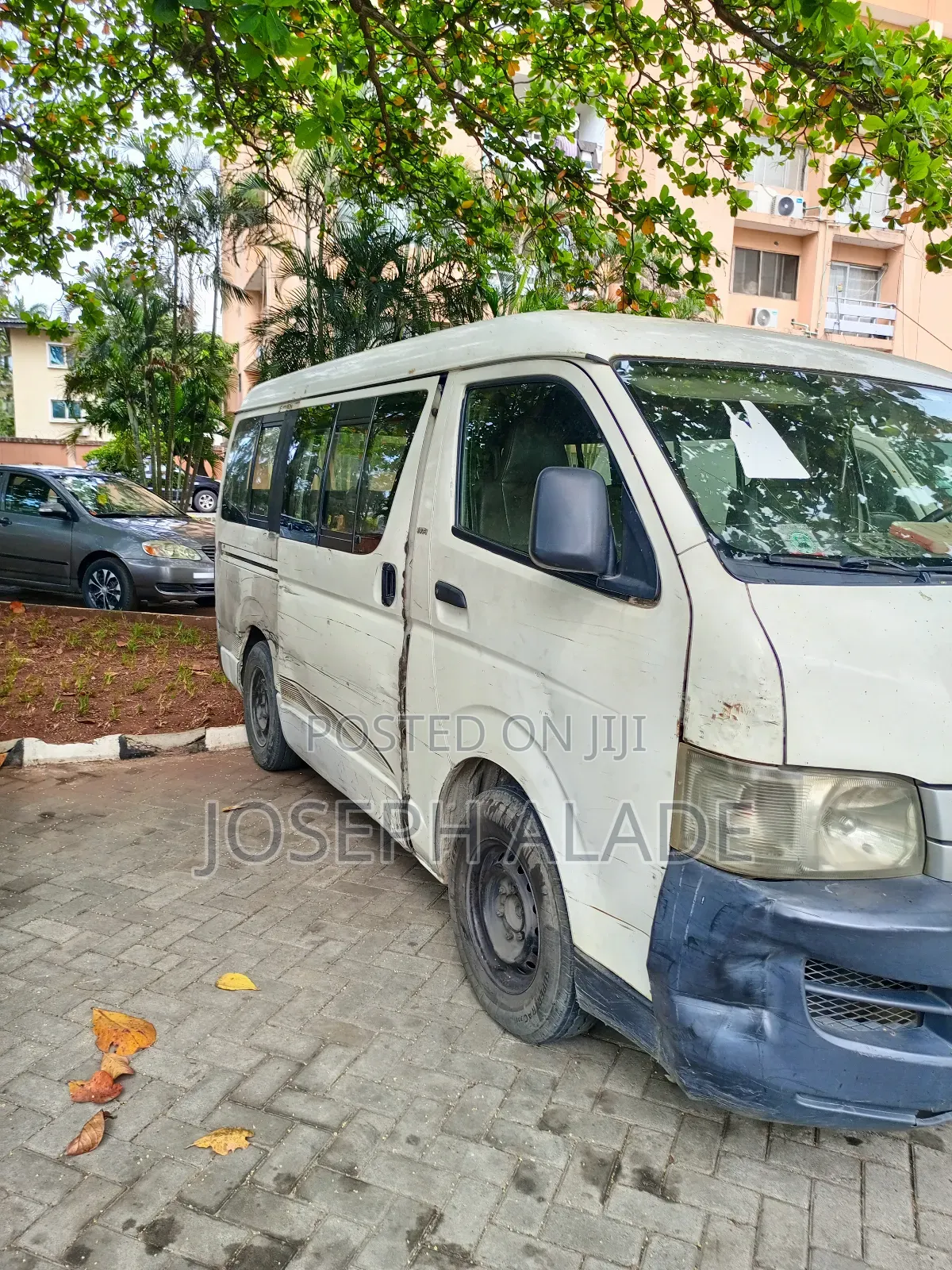 Toyota HiAce 2008 White