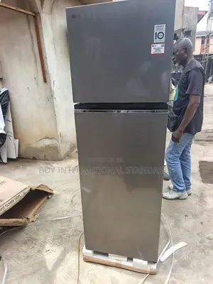 LG 287L Refrigerator for Organised Household Food Storage