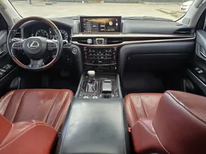 Lexus LX 2017 Black
