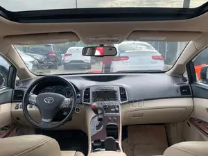 Toyota Venza 2010 Gray