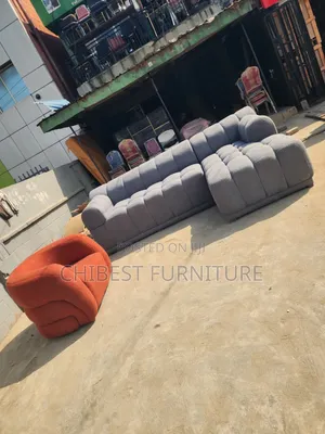 Sitting Room Sofa Couch With Its Single Seater