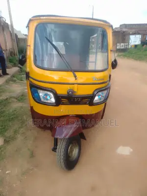 TVS Apache 180 RTR 2024 Yellow