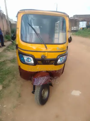 TVS Apache 180 RTR 2024 Yellow
