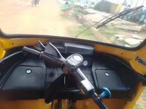 TVS Apache 180 RTR 2024 Yellow