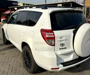 Toyota RAV4 2012 White
