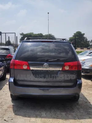 Toyota Sienna XLE Limited FWD 2009 Blue