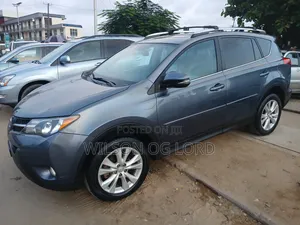 Toyota RAV4 2014 Blue