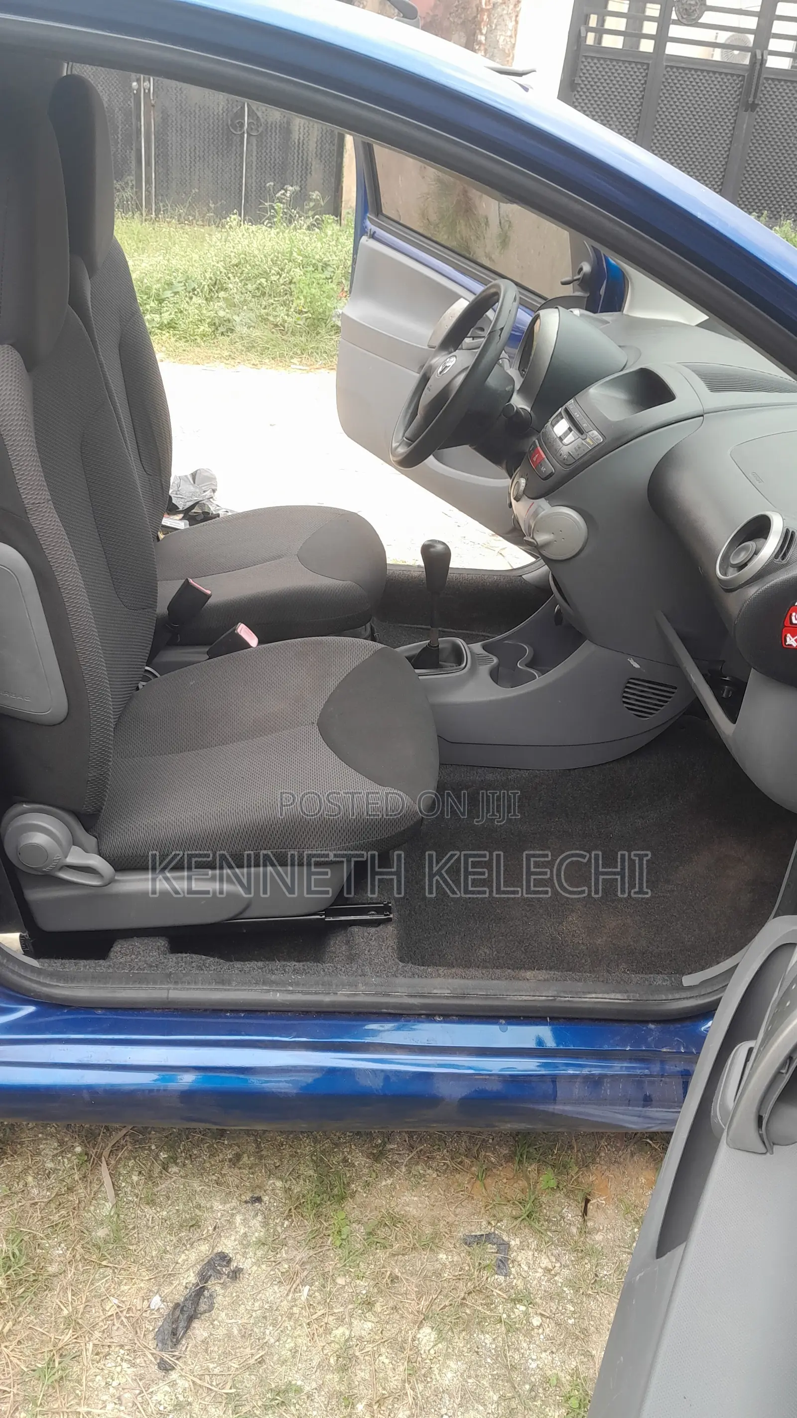 Toyota Aygo 2010 Blue