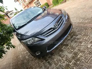 Toyota Corolla 2012 Beige