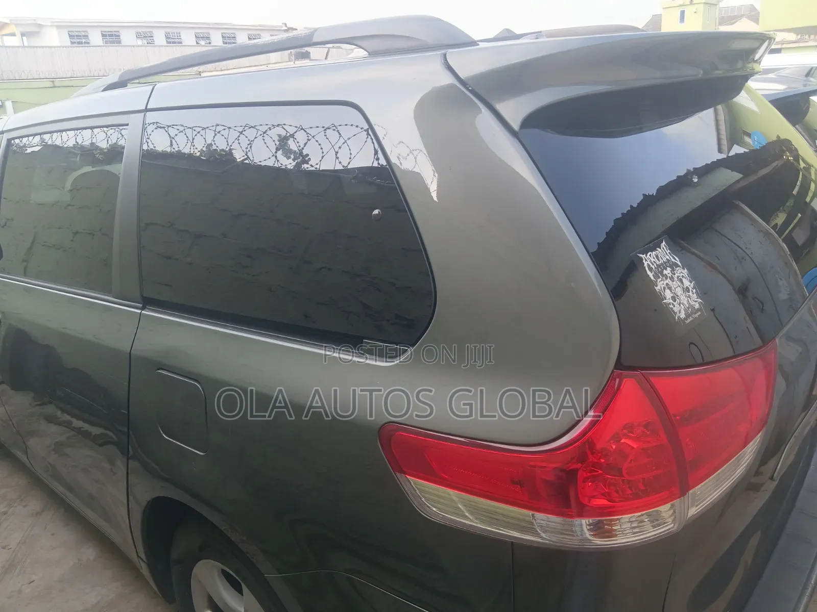 Toyota Sienna 2012 Gray