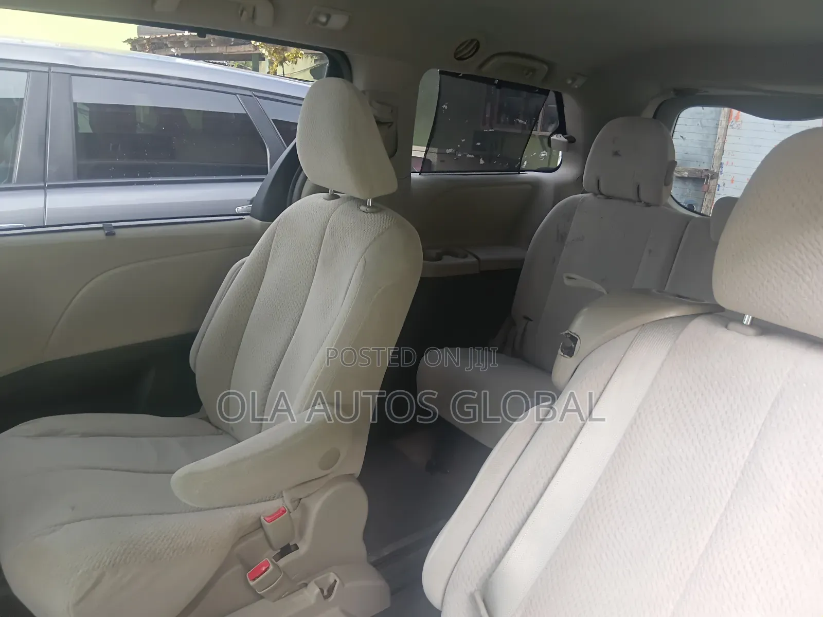 Toyota Sienna 2012 Gray