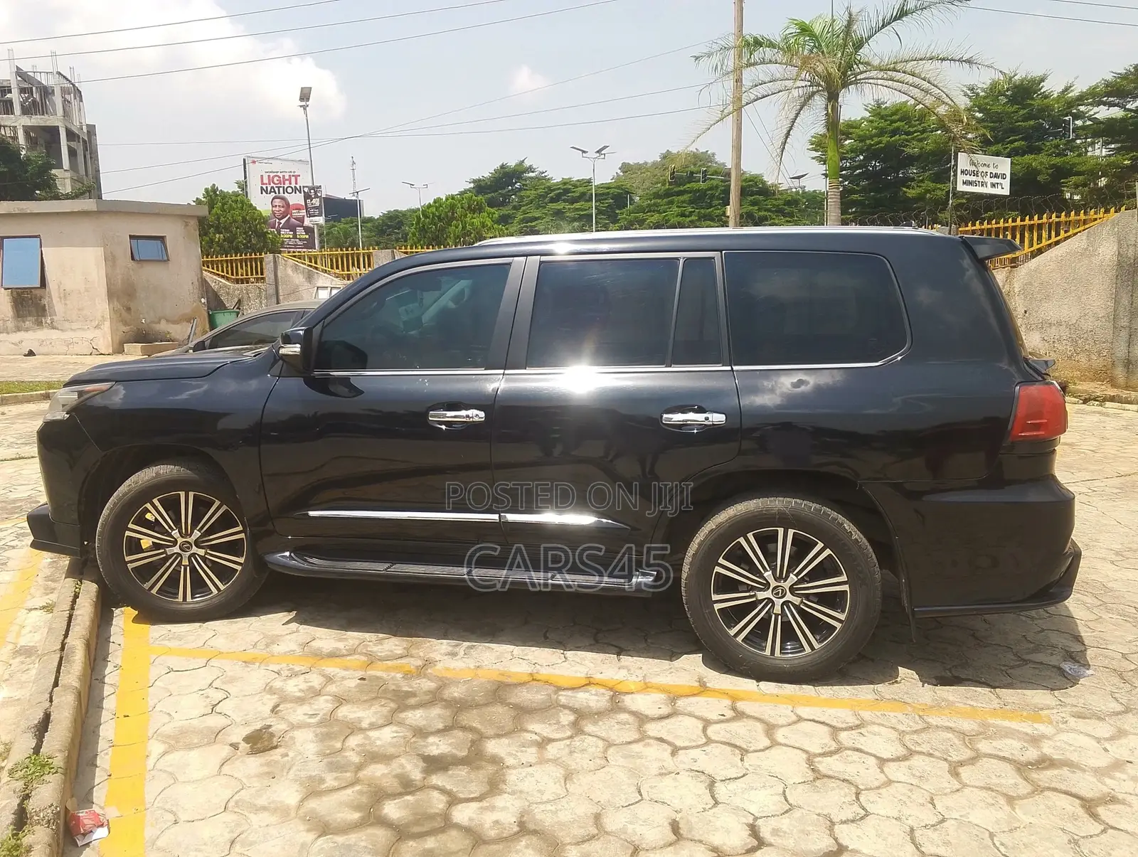 Lexus LX 2010 Black