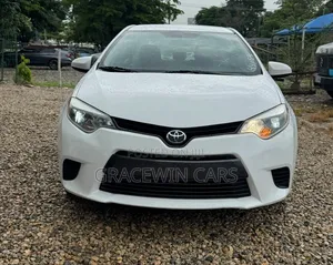 Toyota Corolla 2016 White