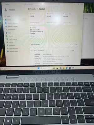 Laptop Dell Latitude 5520 8GB Intel Core i7 SSD 256GB