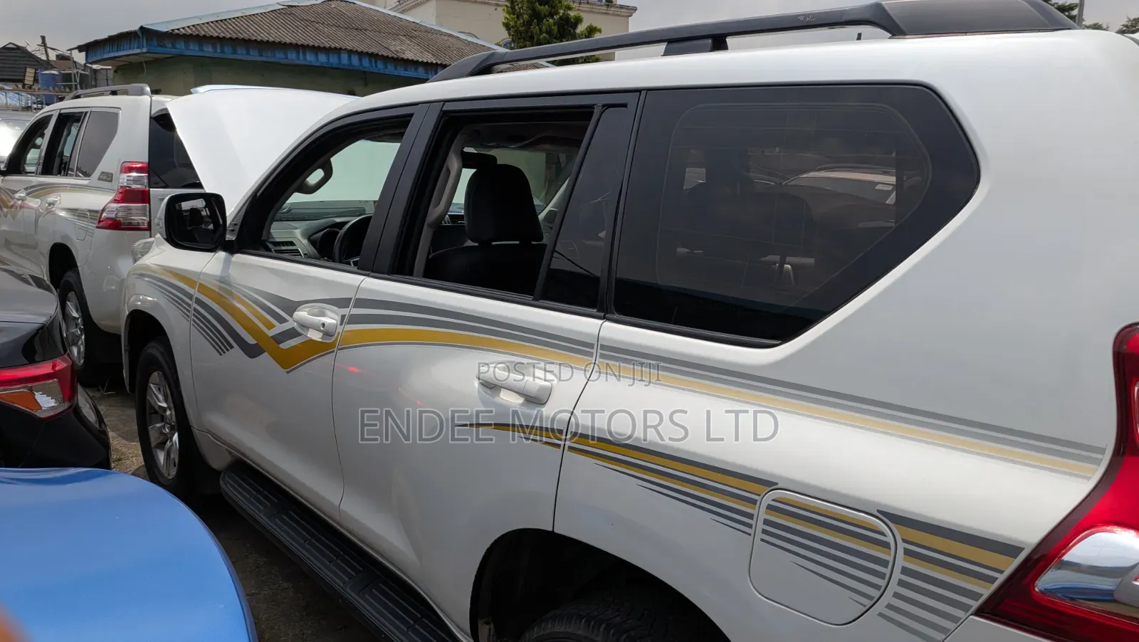 Toyota Land Cruiser Prado 2.7 2017 White