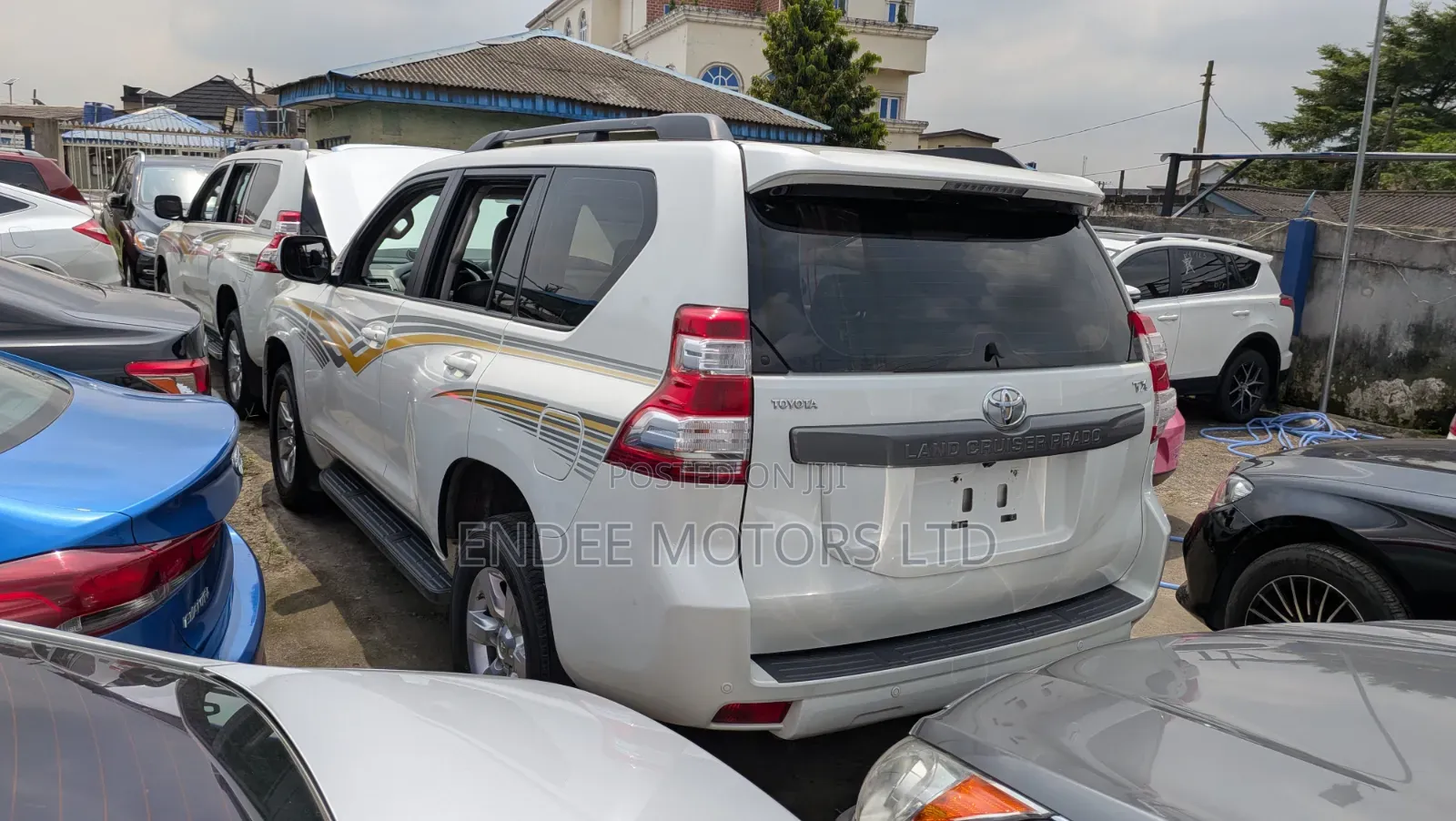 Toyota Land Cruiser Prado 2.7 2017 White