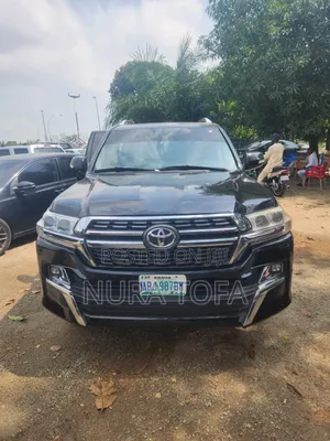Toyota Land Cruiser 4.5 V8 VXR 2019 Black