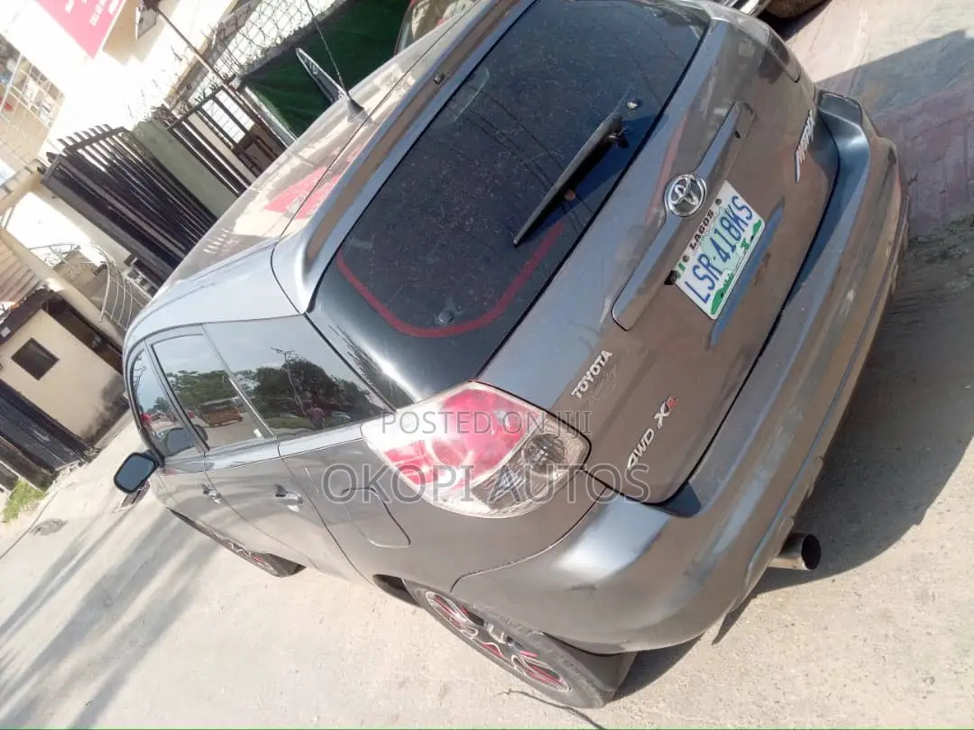 Toyota Matrix 2006 Gray