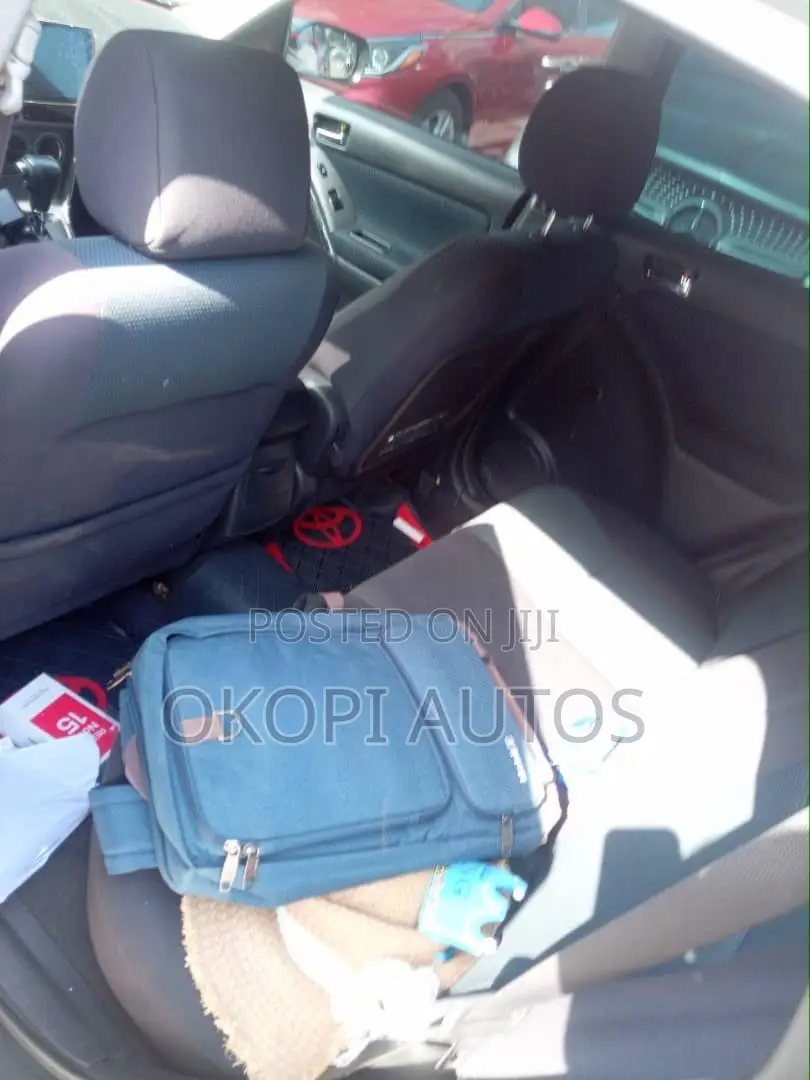 Toyota Matrix 2006 Gray