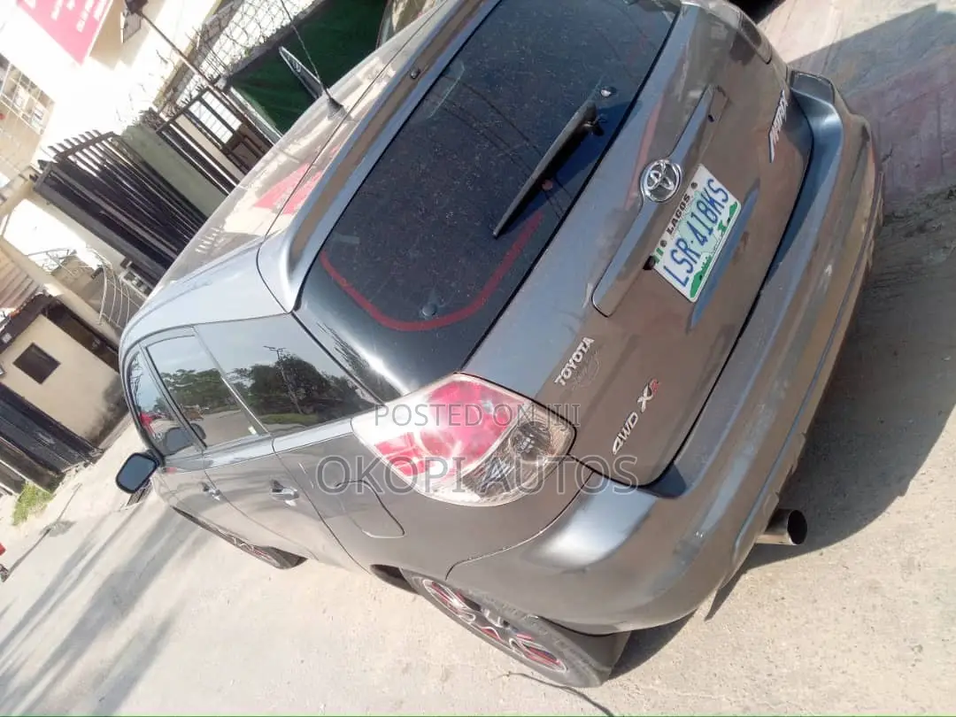 Toyota Matrix 2006 Gray