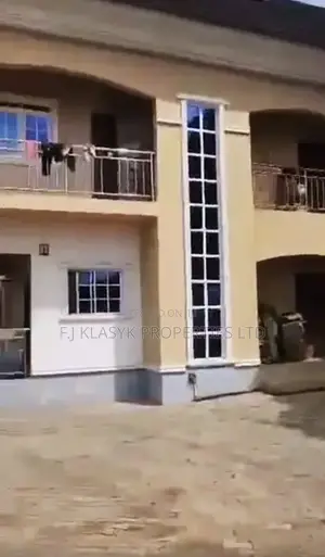 9bdrm Duplex in Benin City for sale