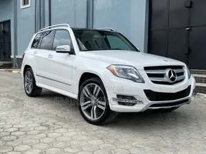 Mercedes-Benz GLK-Class Base GLK 350 4dr AWD 4MATIC (3.5L 6cyl 7A) 2015 White