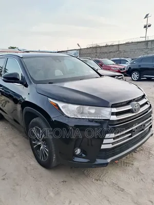 Toyota Highlander LE 4x2 (2.7L 4cyl 6A) 2017 Black