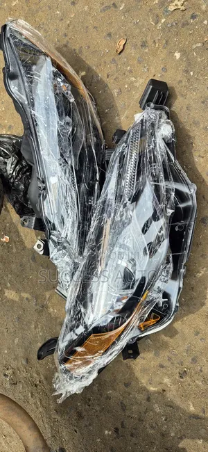 Complete Front Bumper Corolla 2020 SE