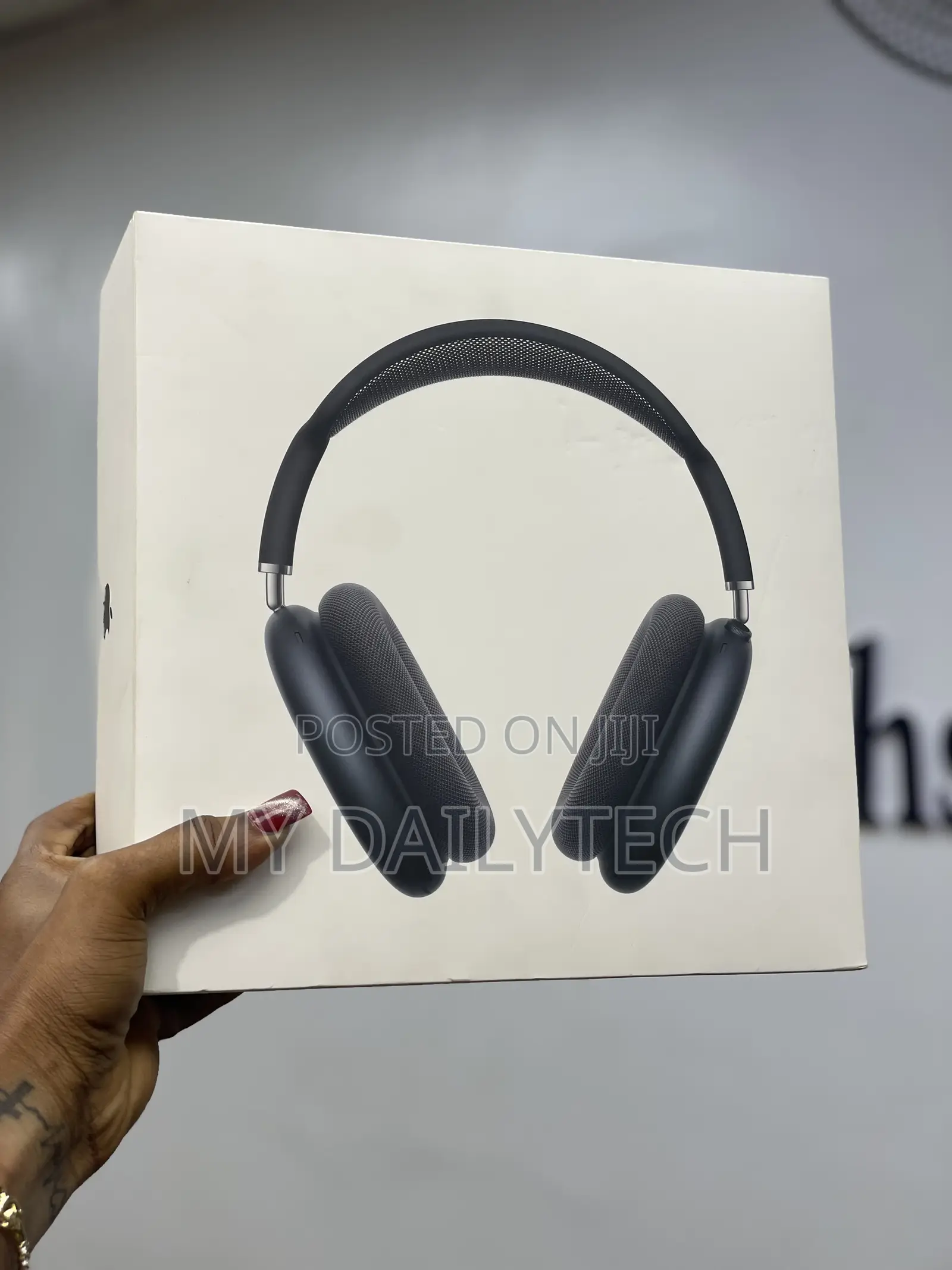 Apple AirPods Max 2