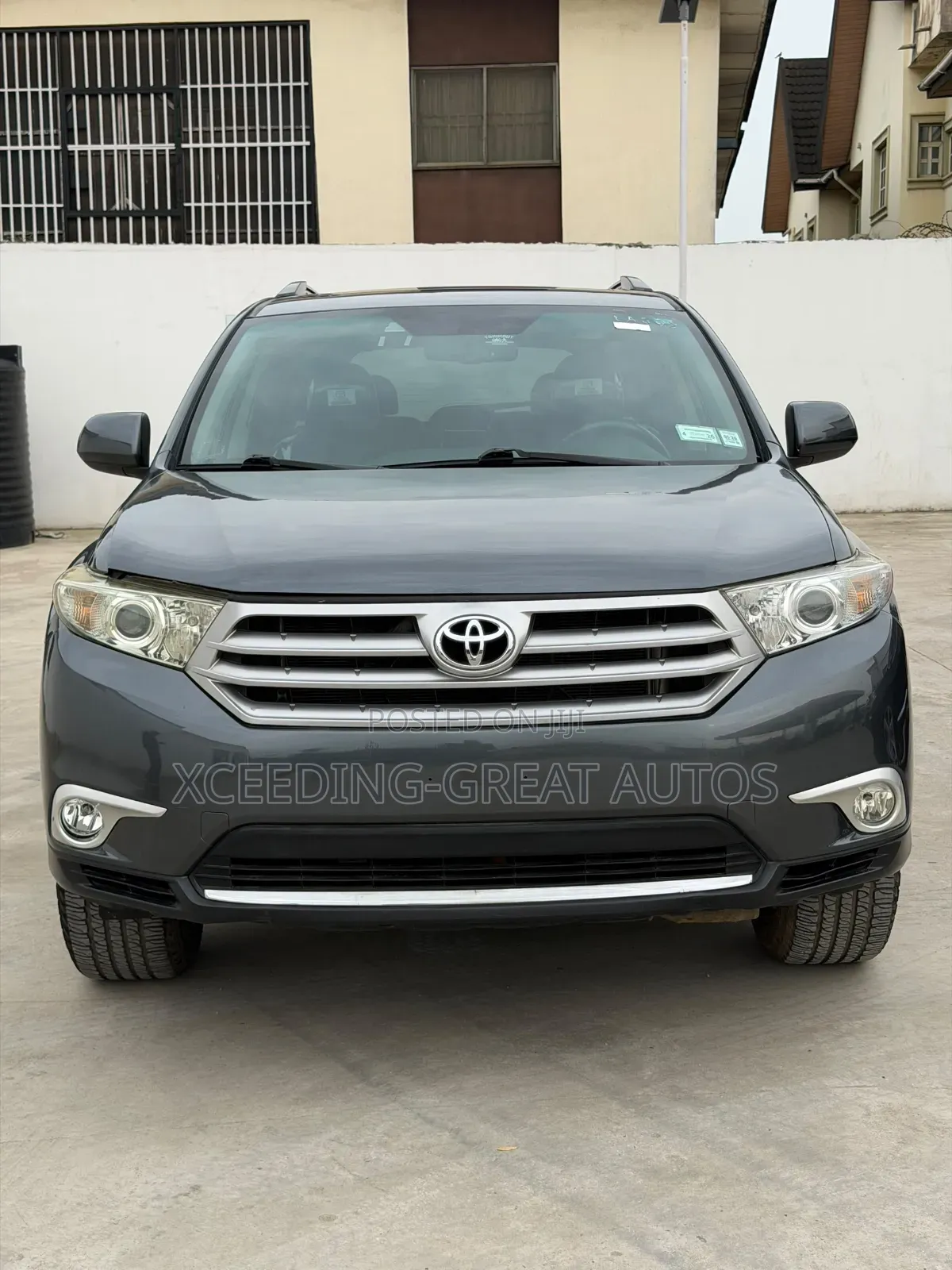 Toyota Highlander SE 2012 Gray