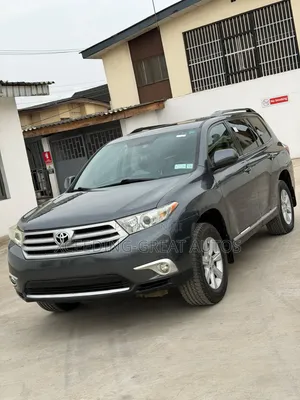 Toyota Highlander SE 2012 Gray