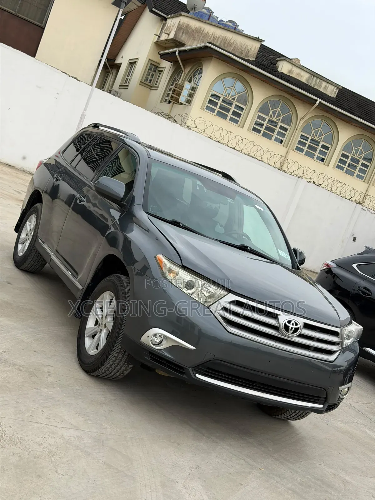 Toyota Highlander SE 2012 Gray