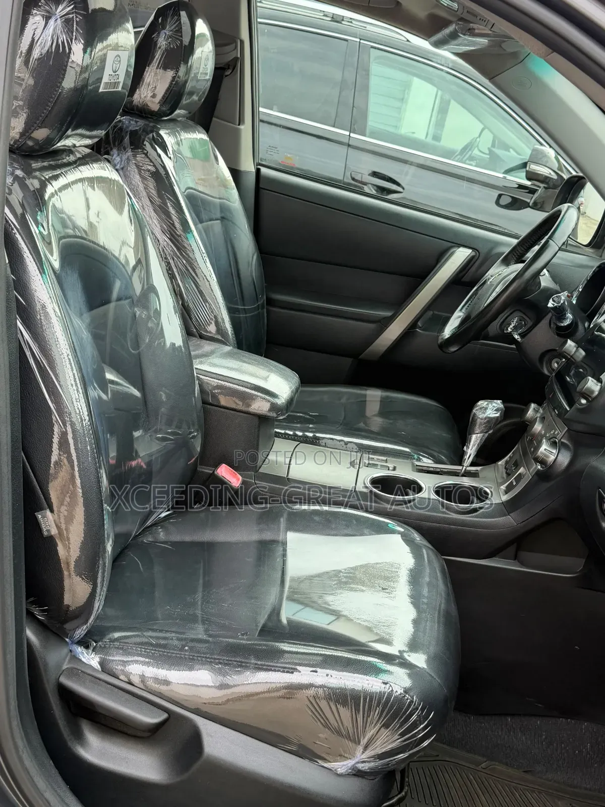 Toyota Highlander SE 2012 Gray